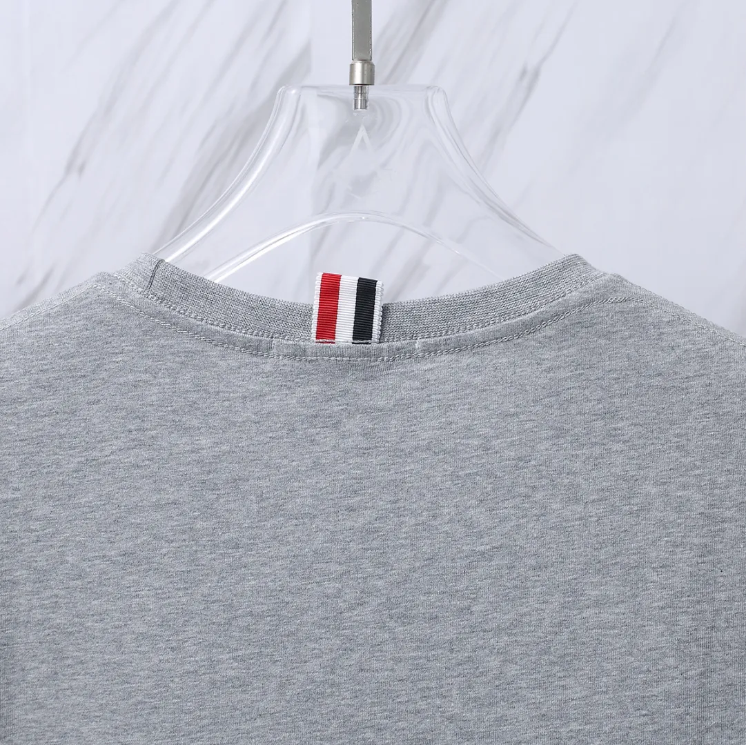 ：T 012（TB T ） THOM BROWNE TB T 230 Quality + Authentic + Same Style Size：0/1/2/3/4 ：White/Navy Blue/Gray/Black
